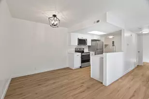 1270 E Shadow Ridge Dr, Midvale, UT 84047 - Photo 2