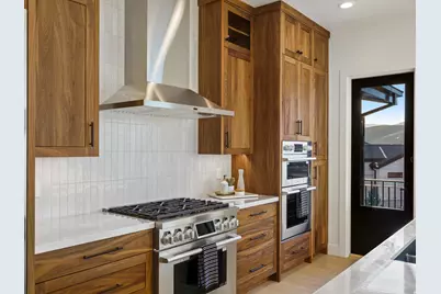 7554 E Dogwood Dr, Huntsville, UT 84317 - Photo 16