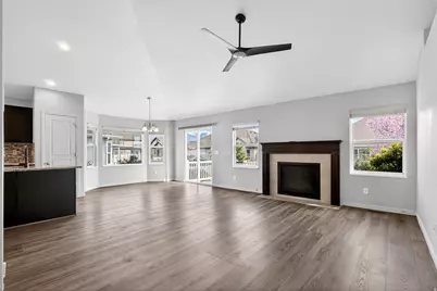 906 E Sam Cir, Clearfield, UT 84015 - Photo 4