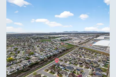 906 E Sam Cir, Clearfield, UT 84015 - Photo 40