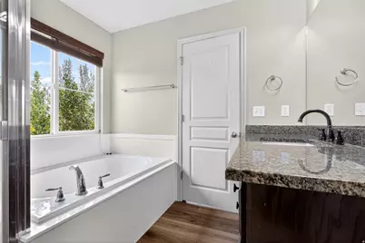 906 E Sam Cir, Clearfield, UT 84015 - Photo 16