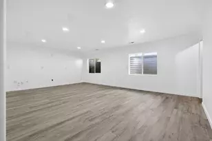 906 E Sam Circle, Clearfield, UT 84015 - Photo 22