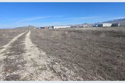1211 E Center N, Lewiston, UT 84320 - Photo 2