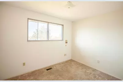 701 E 215 N, Lindon, UT 84042 - Photo 8