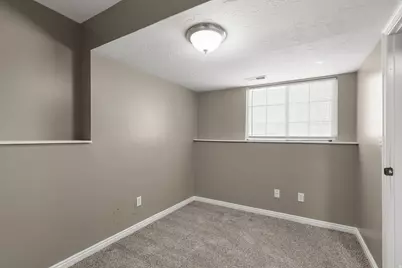 2493 W 1850 N, Clinton, UT 84015 - Photo 24