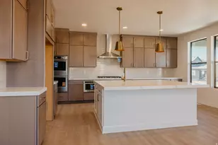 934 S Cloverfield Ct, Heber City, UT 84032 - Photo 2