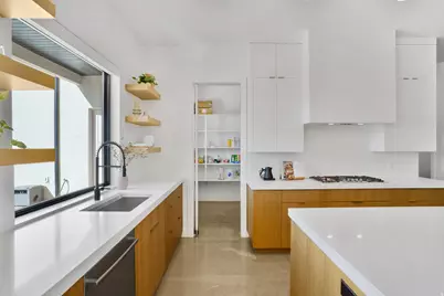 1034 E Rusted Creek Cir, Washington, UT 84780 - Photo 12