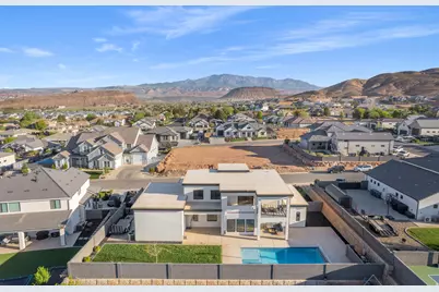 1034 E Rusted Creek Cir, Washington, UT 84780 - Photo 54