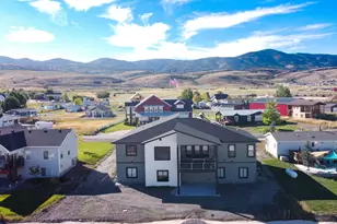 564 S Stump Rd, Garden City, UT 84028 - Photo 4