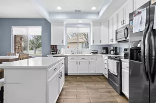 6852 W Bamburgh Way, West Valley, UT 84128 - Photo 10