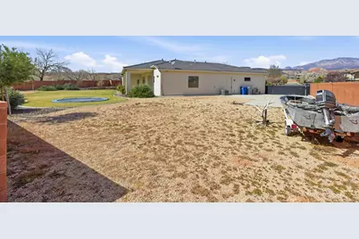 893 W Morby St, Saint George, UT 84790 - Photo 34