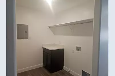 832 N 250 St E #B, Tooele, UT 84074 - Photo 6