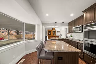 5795 S Minden Dr, Holladay, UT 84121 - Photo 10