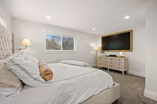 5795 S Minden Dr, Holladay, UT 84121 - Photo 16