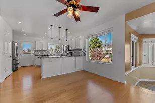 1447 E Edgecliff Dr, Sandy, UT 84092 - Photo 12