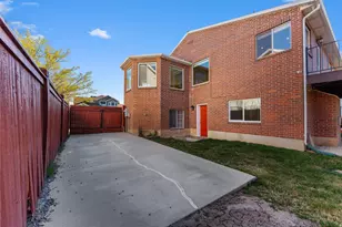 1447 E Edgecliff Dr, Sandy, UT 84092 - Photo 36