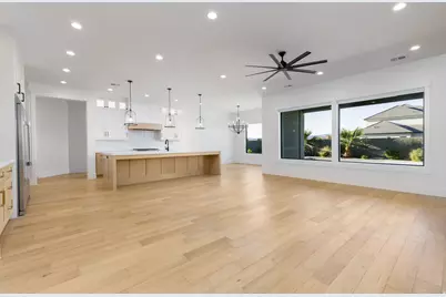 619 E Royal Dr, Washington, UT 84780 - Photo 14