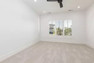 619 E Royal Dr, Washington, UT 84780 - Photo 6