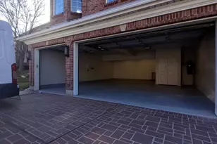 11902 S Autumn Ridge Dr, Sandy, UT 84092 - Photo 4