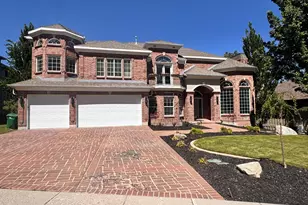 11902 S Autumn Ridge Dr, Sandy, UT 84092 - Photo 2