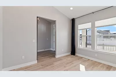 878 N High Pass Dr W #501, Saratoga Springs, UT 84045 - Photo 10