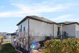 878 N High Pass Dr W, Saratoga Springs, UT 84045 - Photo 50