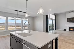 878 N High Pass Dr W, Saratoga Springs, UT 84045 - Photo 16