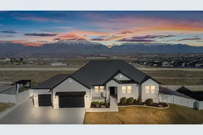 878 N High Pass Dr W #501, Saratoga Springs, UT 84045 - Photo 2