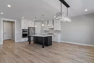 878 N High Pass Dr W, Saratoga Springs, UT 84045 - Photo 20