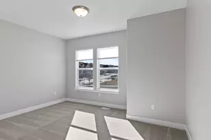 878 N High Pass Dr W, Saratoga Springs, UT 84045 - Photo 32