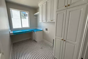 1548 N 275 W, Orem, UT 84057 - Photo 10