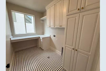 1548 N 275 W #2, Orem, UT 84057 - Photo 12