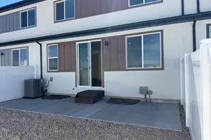 667 E Ryegrass Dr, Eagle Mountain, UT 84005 - Photo 22