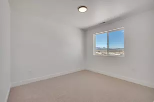 667 E Ryegrass Dr, Eagle Mountain, UT 84005 - Photo 12