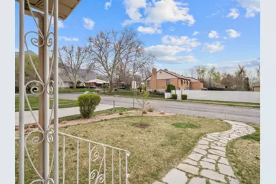 882 Franklin St, Ogden, UT 84403 - Photo 6