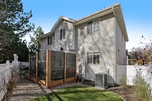 9101 S Enchanted Oak Ln, Sandy, UT 84094 - Photo 40