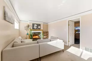 929 Amethyst St, Layton, UT 84041 - Photo 4