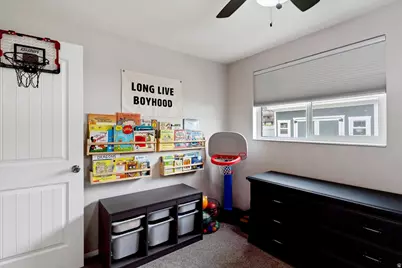 277 S 500 E, Clearfield, UT 84015 - Photo 12