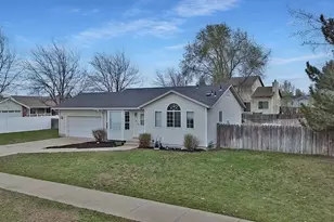 161 E 560 S, Smithfield, UT 84335 - Photo 2