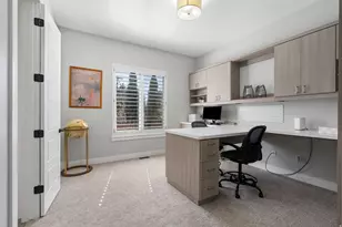 2420 E Royal Pne Cv, Cottonwood Heights, UT 84093 - Photo 18