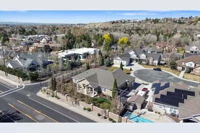 2420 E Royal Pine Cv, Cottonwood Heights, UT 84093 - Photo 64