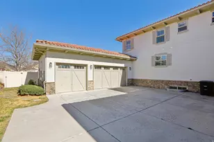 11347 S Kestrel Rise Rd, South Jordan, UT 84009 - Photo 36