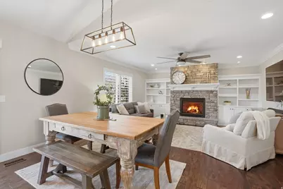 10346 S Woodglen Cir, Sandy, UT 84092 - Photo 12