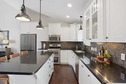 10346 S Woodglen Cir, Sandy, UT 84092 - Photo 8