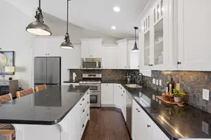 10346 S Woodglen Circle, Sandy, UT 84092 - Photo 8