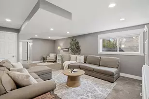 10346 S Woodglen Circle, Sandy, UT 84092 - Photo 26