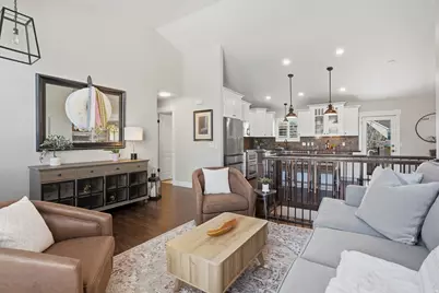 10346 S Woodglen Cir, Sandy, UT 84092 - Photo 4