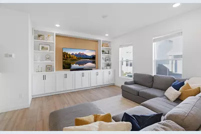 9747 N Ashgrove Ln, Highland, UT 84003 - Photo 8