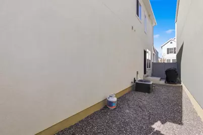 9747 N Ashgrove Ln, Highland, UT 84003 - Photo 36