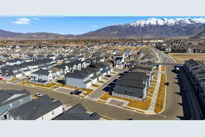 9747 N Ashgrove Ln, Highland, UT 84003 - Photo 48